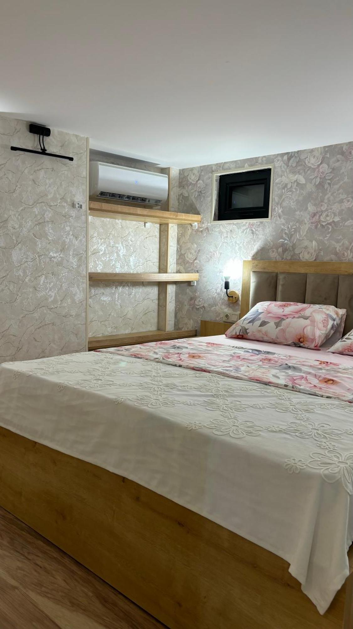 Made With Love Apartment Tbilisi Eksteriør billede